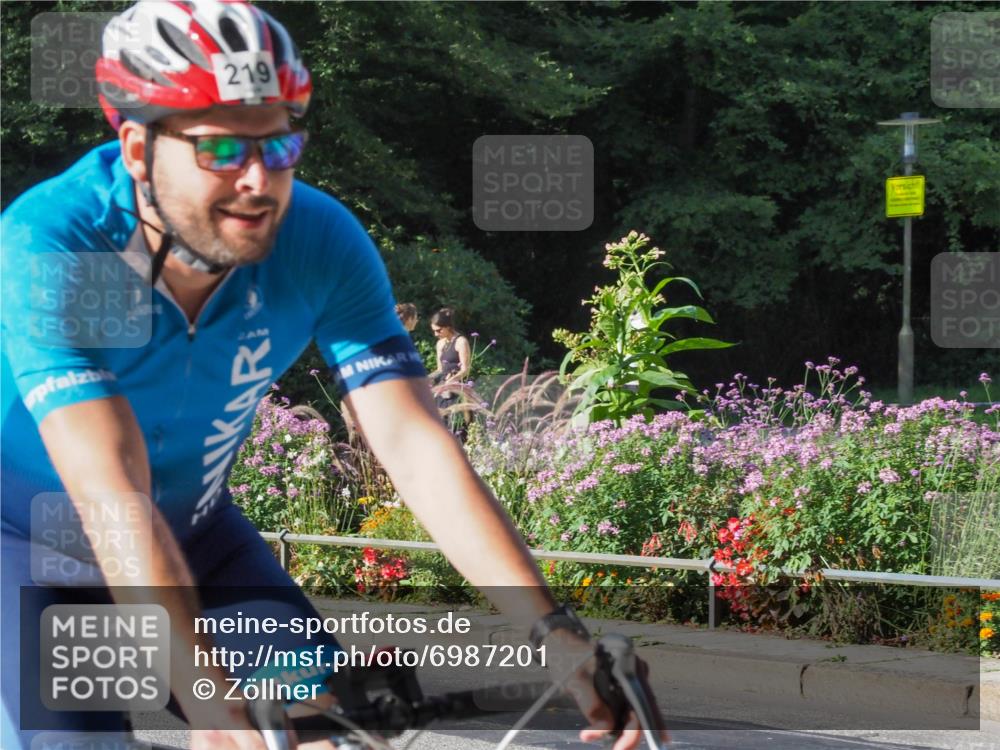 08.09.2024 - Stadtparktriathlon Zöllner http://msf.ph/oto/6987201 08.09.2024 09:56:13 Radfahren 209, 219 meine-sportfotos.de