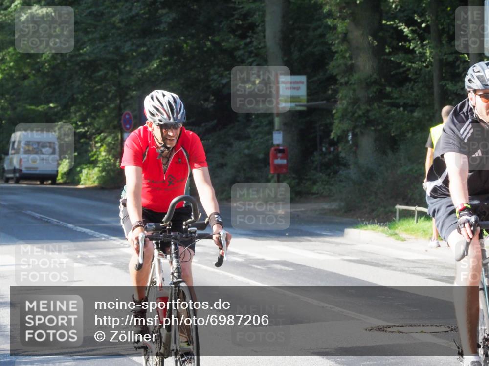08.09.2024 - Stadtparktriathlon Zöllner http://msf.ph/oto/6987206 08.09.2024 09:56:23 Radfahren 209, 231 meine-sportfotos.de