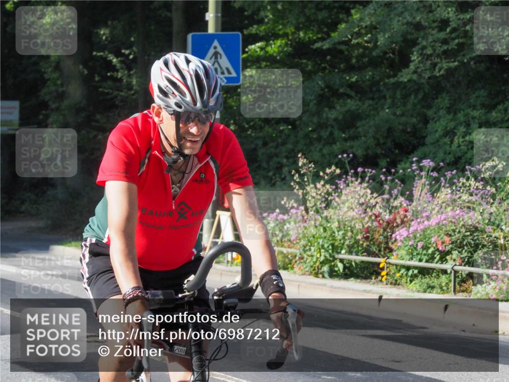 08.09.2024 - Stadtparktriathlon Zöllner http://msf.ph/oto/6987212 08.09.2024 09:56:24 Radfahren 209, 231 meine-sportfotos.de