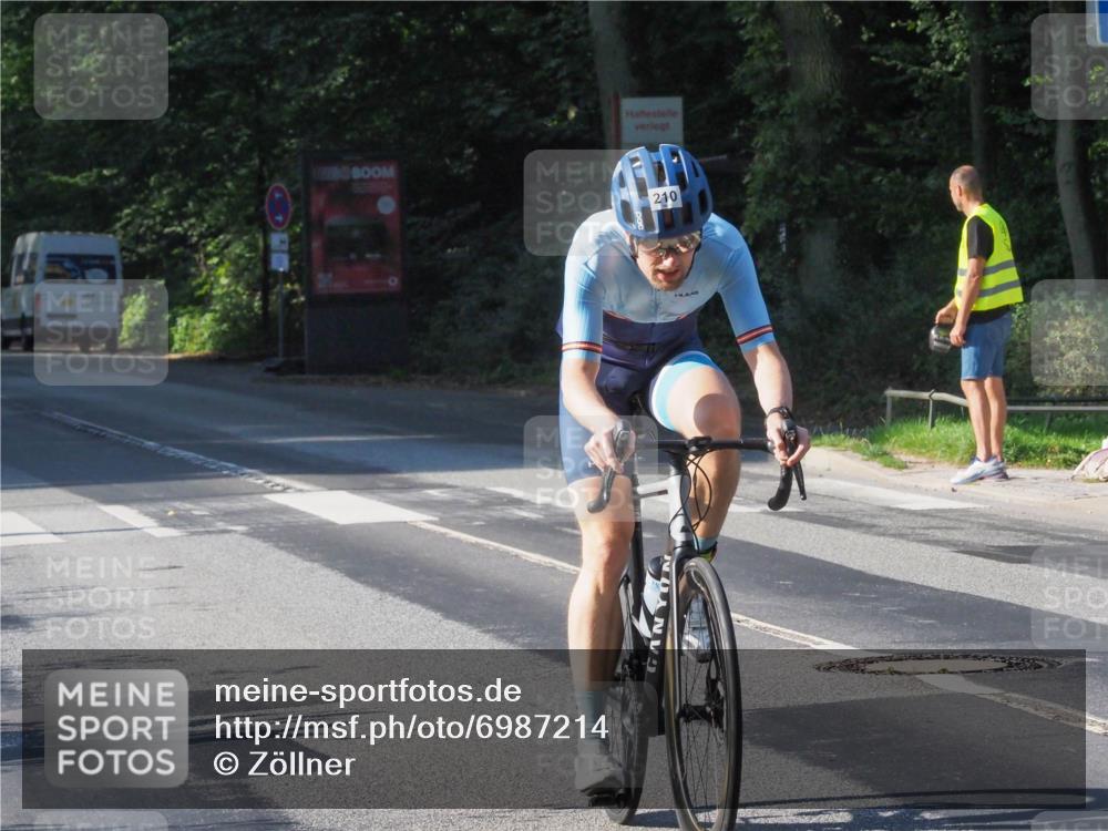 08.09.2024 - Stadtparktriathlon Zöllner http://msf.ph/oto/6987214 08.09.2024 09:56:43 Radfahren 210, 223 meine-sportfotos.de