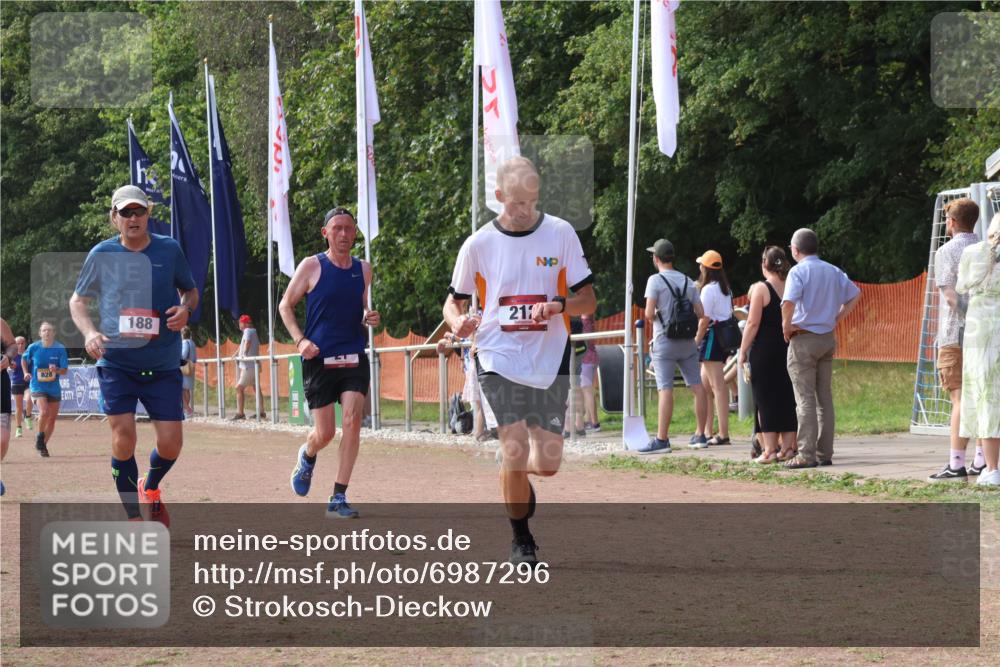 08.09.2024 - Airport Race Strokosch-Dieckow http://msf.ph/oto/6987296 08.09.2024 12:30:47 Ziel 21, 188, 209, 212, 561, 828, 2547 meine-sportfotos.de