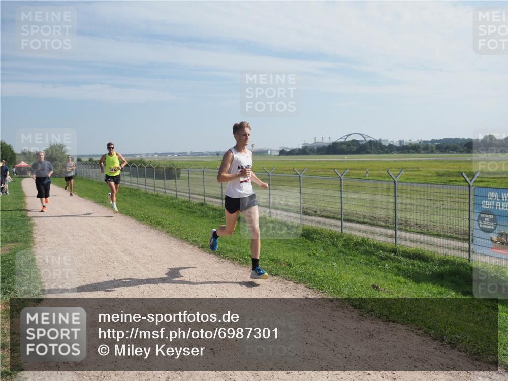 08.09.2024 - Airport Race Miley Keyser http://msf.ph/oto/6987301 08.09.2024 11:49:51 Laufen OLYMPUS, DIGITAL, CAMERA meine-sportfotos.de