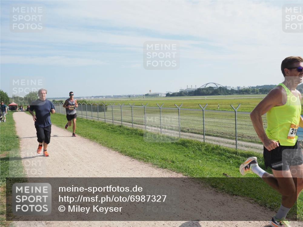 08.09.2024 - Airport Race Miley Keyser http://msf.ph/oto/6987327 08.09.2024 11:49:54 Laufen OLYMPUS, DIGITAL, CAMERA meine-sportfotos.de