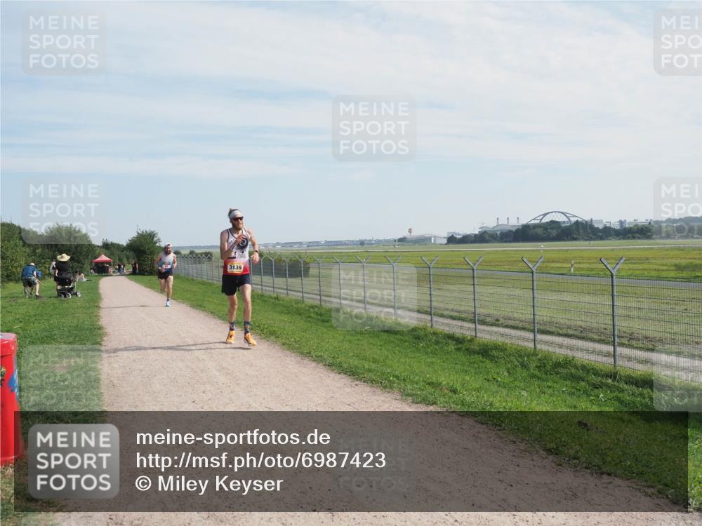 08.09.2024 - Airport Race Miley Keyser http://msf.ph/oto/6987423 08.09.2024 11:53:01 Laufen OLYMPUS, DIGITAL, CAMERA meine-sportfotos.de
