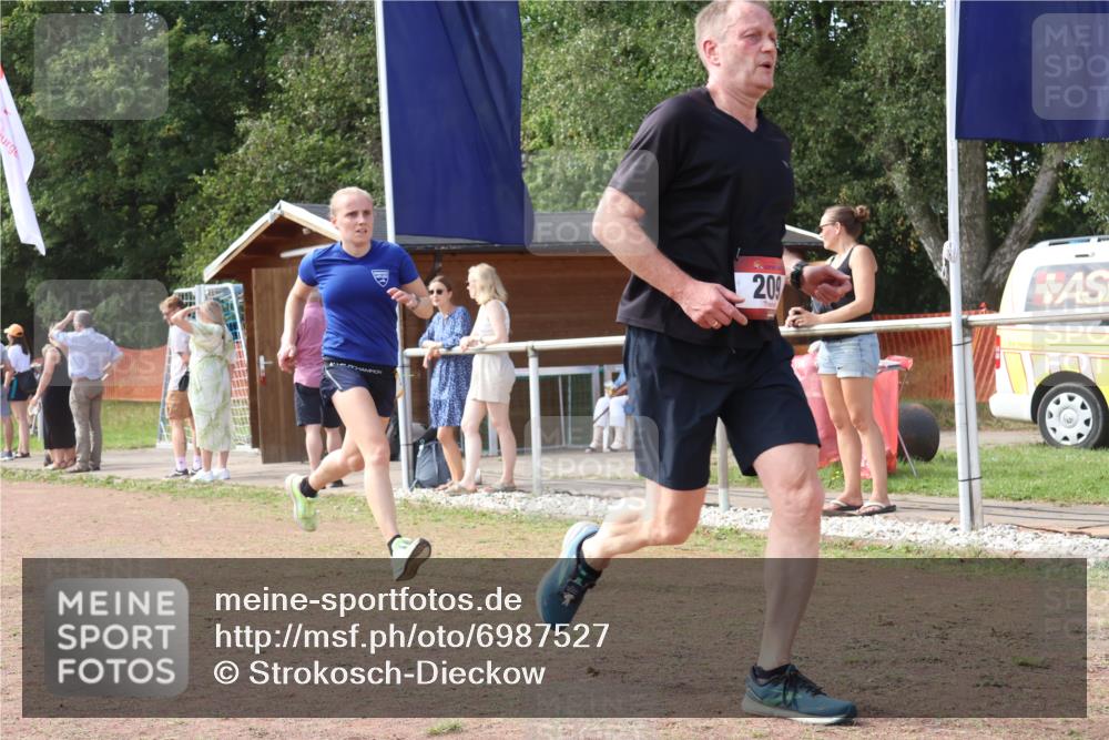 08.09.2024 - Airport Race Strokosch-Dieckow http://msf.ph/oto/6987527 08.09.2024 12:30:56 Ziel 209, 247, 374, 482, 561, 732, 828, 1351, 1448, 1522, 2547, 3010 meine-sportfotos.de