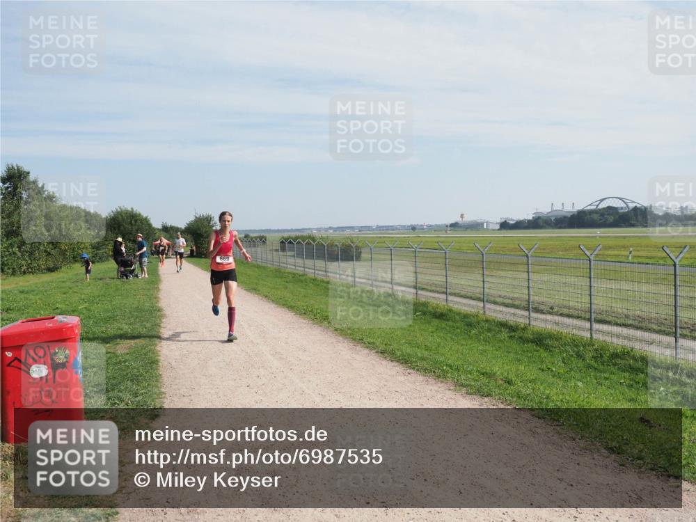 08.09.2024 - Airport Race Miley Keyser http://msf.ph/oto/6987535 08.09.2024 11:54:18 Laufen OLYMPUS, DIGITAL, CAMERA meine-sportfotos.de