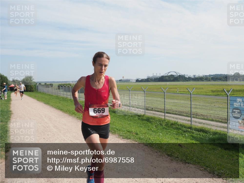 08.09.2024 - Airport Race Miley Keyser http://msf.ph/oto/6987558 08.09.2024 11:54:20 Laufen OLYMPUS, DIGITAL, CAMERA meine-sportfotos.de