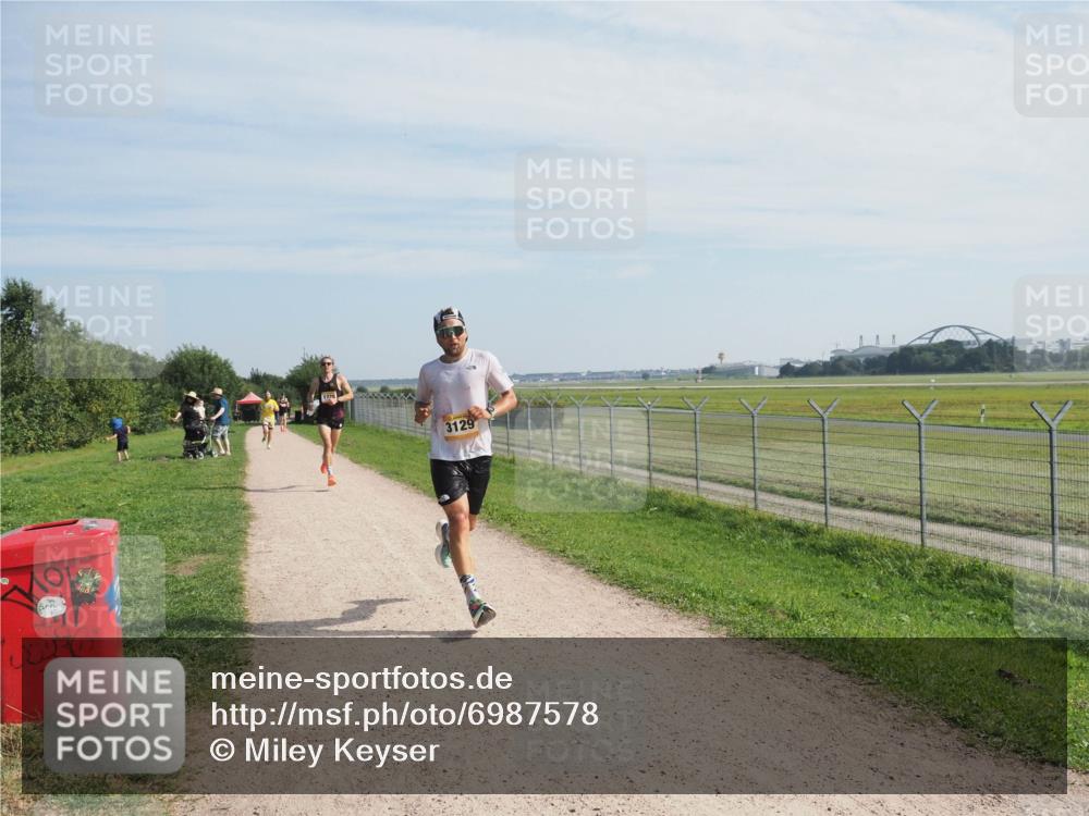 08.09.2024 - Airport Race Miley Keyser http://msf.ph/oto/6987578 08.09.2024 11:54:25 Laufen OLYMPUS, DIGITAL, CAMERA meine-sportfotos.de