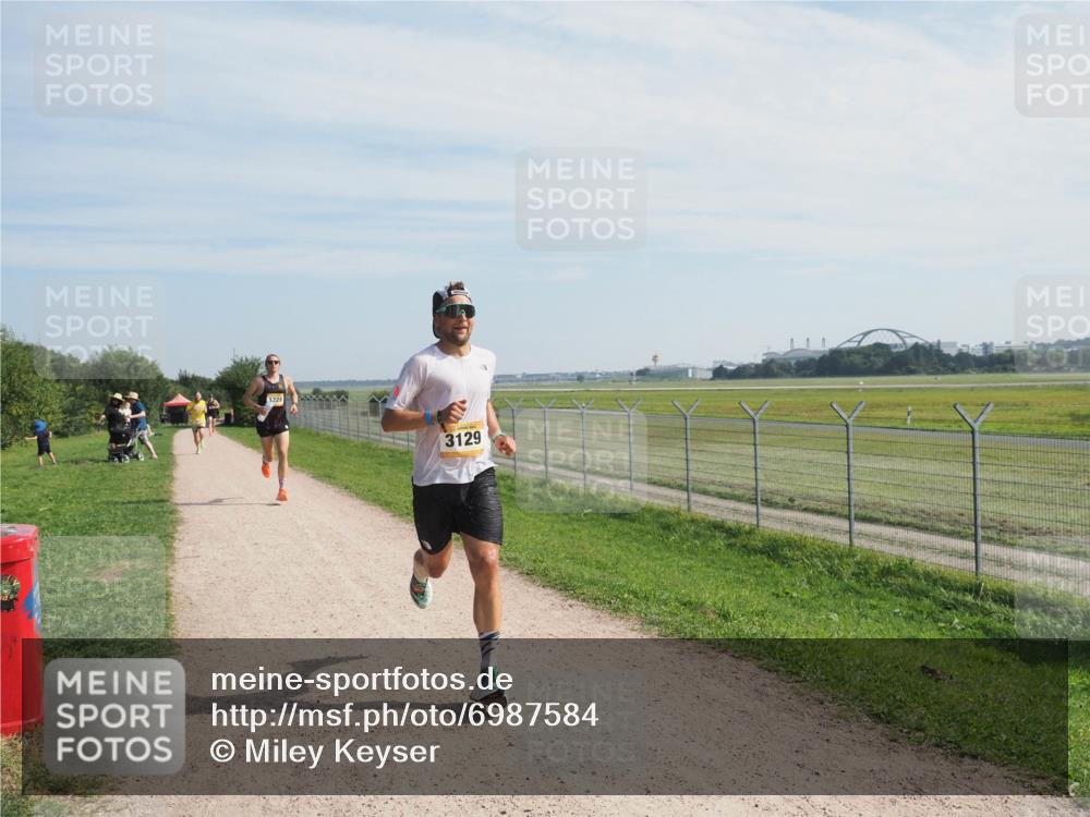 08.09.2024 - Airport Race Miley Keyser http://msf.ph/oto/6987584 08.09.2024 11:54:26 Laufen OLYMPUS, DIGITAL, CAMERA meine-sportfotos.de