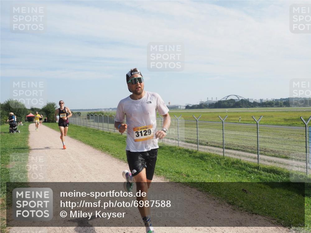 08.09.2024 - Airport Race Miley Keyser http://msf.ph/oto/6987588 08.09.2024 11:54:26 Laufen OLYMPUS, DIGITAL, CAMERA meine-sportfotos.de