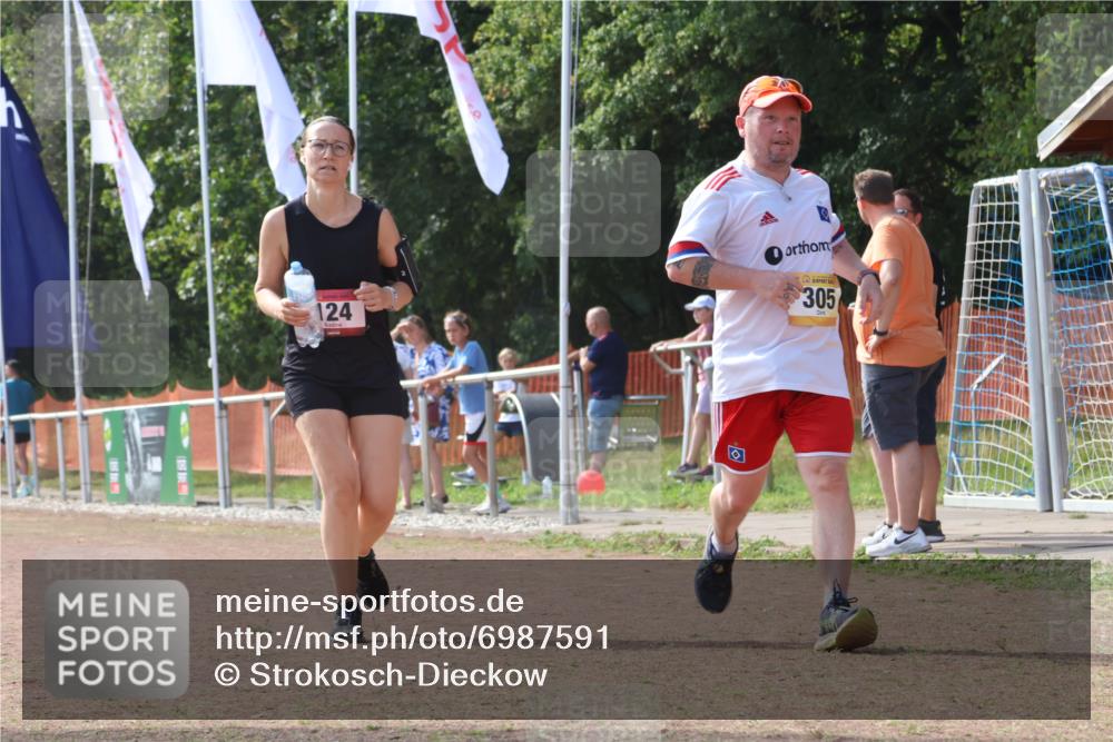 08.09.2024 - Airport Race Strokosch-Dieckow http://msf.ph/oto/6987591 08.09.2024 13:01:41 Ziel 124, 305, 464, 609, 874, 1390 meine-sportfotos.de