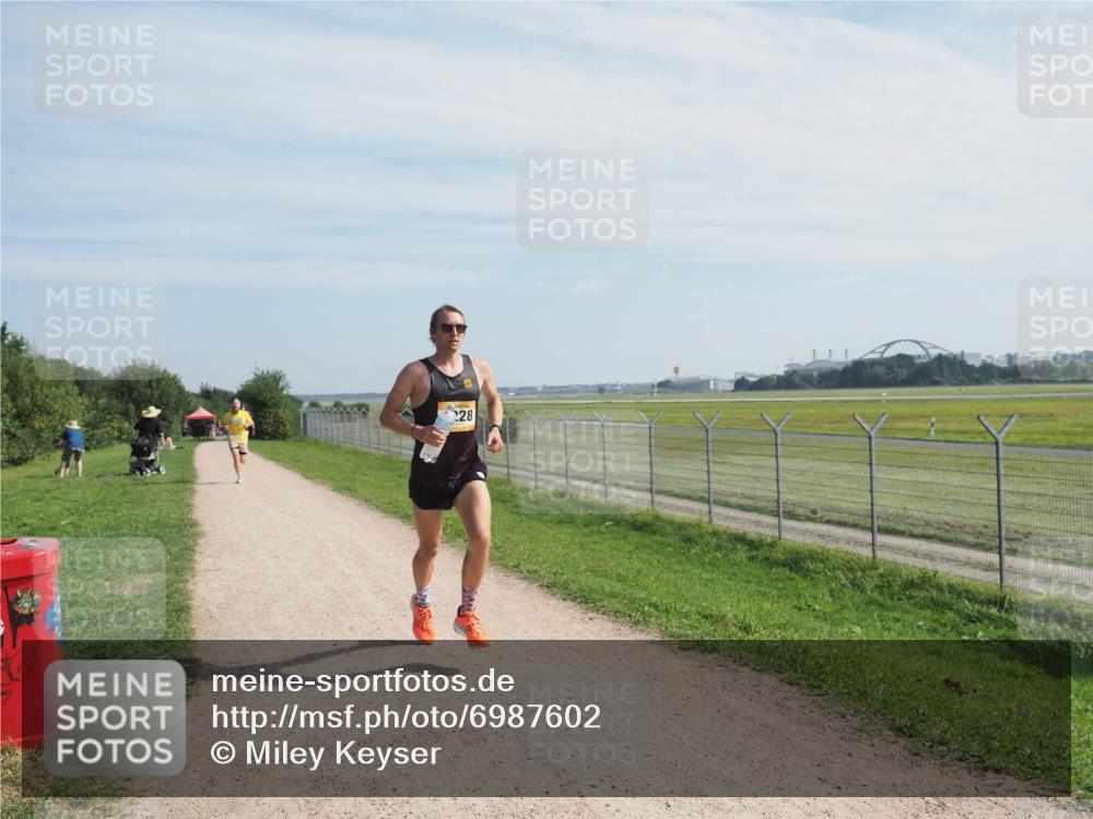 08.09.2024 - Airport Race Miley Keyser http://msf.ph/oto/6987602 08.09.2024 11:54:28 Laufen OLYMPUS, DIGITAL, CAMERA meine-sportfotos.de