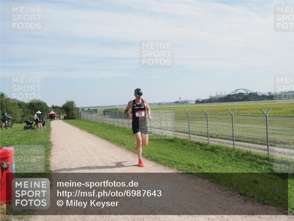 08.09.2024 - Airport Race Miley Keyser http://msf.ph/oto/6987643 08.09.2024 11:54:36 Laufen OLYMPUS, DIGITAL, CAMERA meine-sportfotos.de
