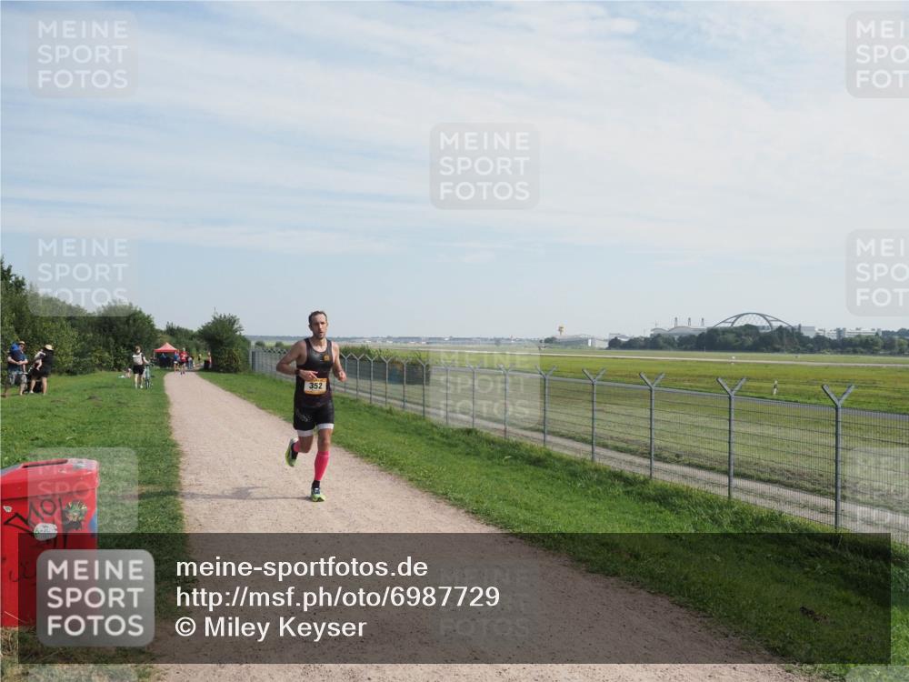 08.09.2024 - Airport Race Miley Keyser http://msf.ph/oto/6987729 08.09.2024 11:56:33 Laufen OLYMPUS, DIGITAL, CAMERA meine-sportfotos.de