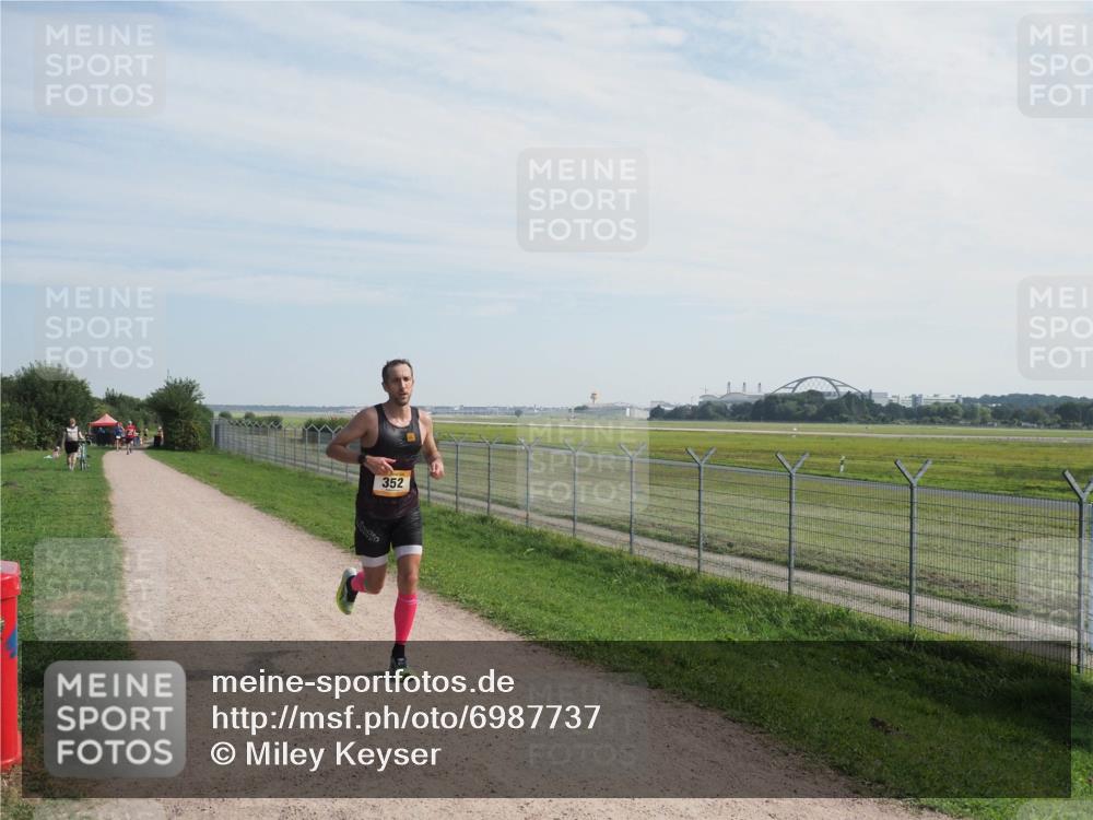 08.09.2024 - Airport Race Miley Keyser http://msf.ph/oto/6987737 08.09.2024 11:56:34 Laufen OLYMPUS, DIGITAL, CAMERA meine-sportfotos.de