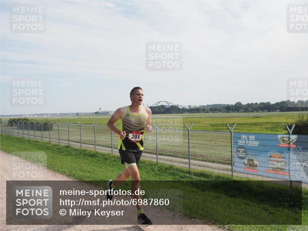 08.09.2024 - Airport Race Miley Keyser http://msf.ph/oto/6987860 08.09.2024 11:57:09 Laufen OLYMPUS, DIGITAL, CAMERA meine-sportfotos.de