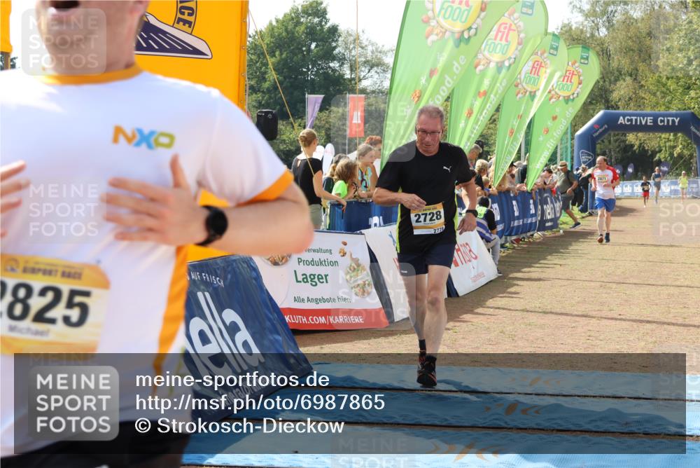 08.09.2024 - Airport Race Strokosch-Dieckow http://msf.ph/oto/6987865 08.09.2024 12:09:33 Ziel 2551, 2728, 2825 meine-sportfotos.de