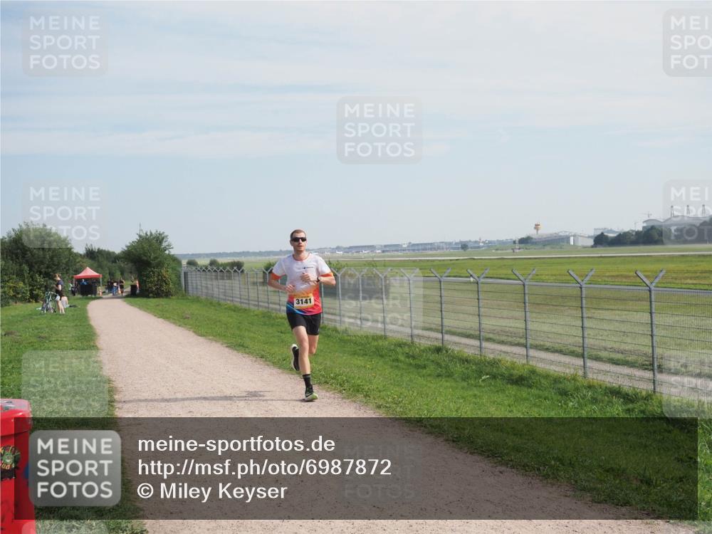 08.09.2024 - Airport Race Miley Keyser http://msf.ph/oto/6987872 08.09.2024 11:57:18 Laufen OLYMPUS, DIGITAL, CAMERA meine-sportfotos.de