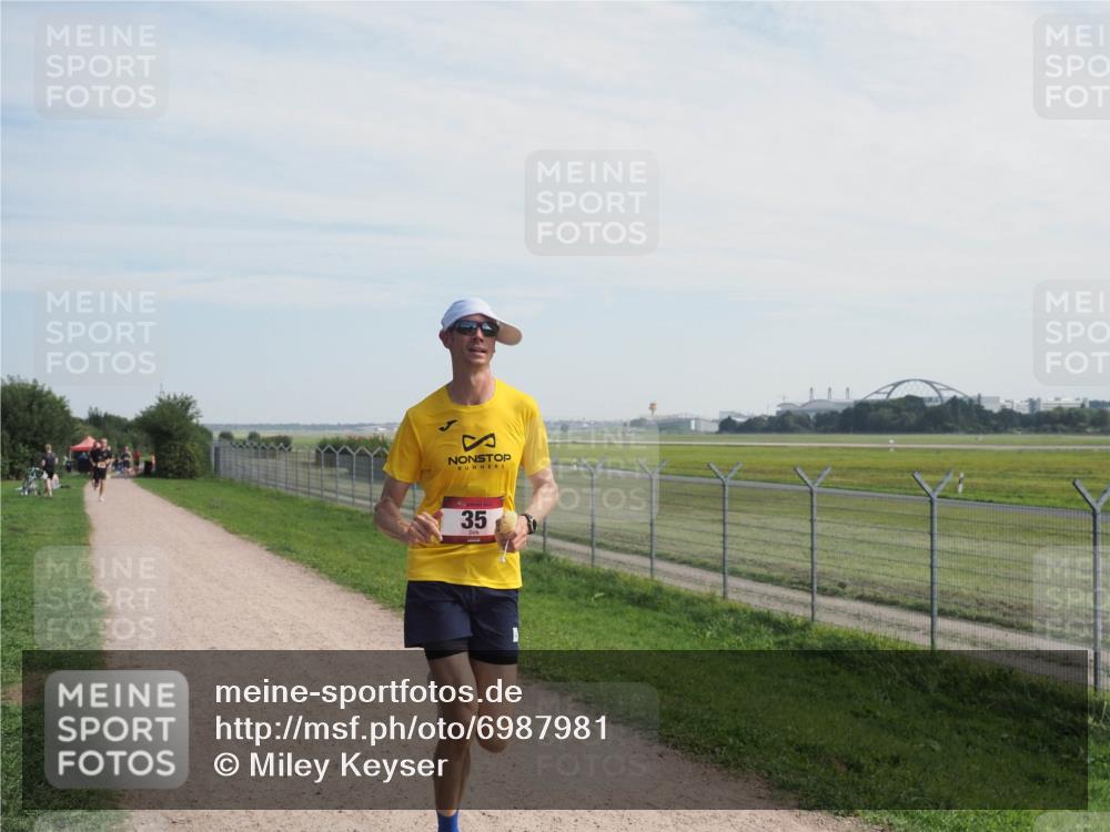 08.09.2024 - Airport Race Miley Keyser http://msf.ph/oto/6987981 08.09.2024 11:58:16 Laufen OLYMPUS, DIGITAL, CAMERA meine-sportfotos.de