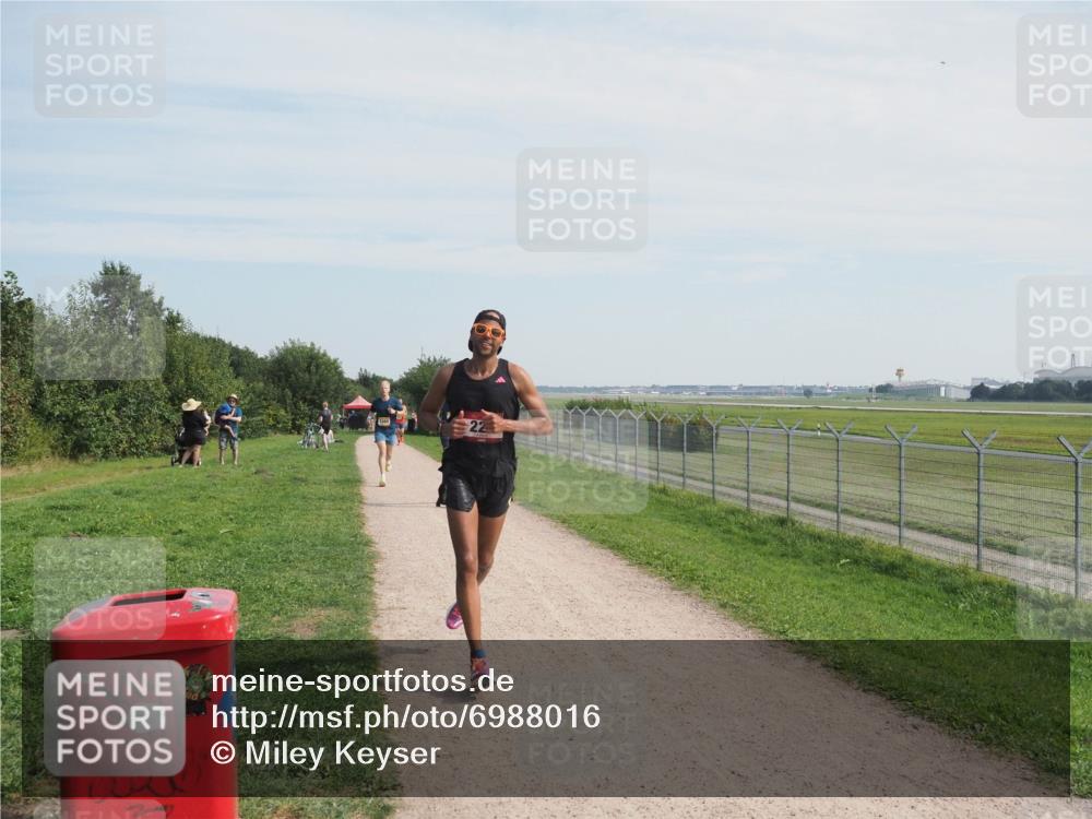08.09.2024 - Airport Race Miley Keyser http://msf.ph/oto/6988016 08.09.2024 11:58:30 Laufen OLYMPUS, DIGITAL, CAMERA meine-sportfotos.de