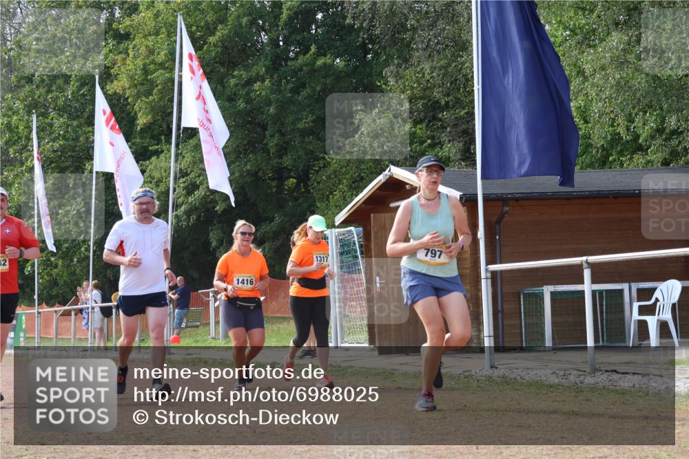 08.09.2024 - Airport Race Strokosch-Dieckow http://msf.ph/oto/6988025 08.09.2024 13:02:41 Ziel 797, 1118, 1317, 1385, 1416, 1436, 1442, 1443 meine-sportfotos.de