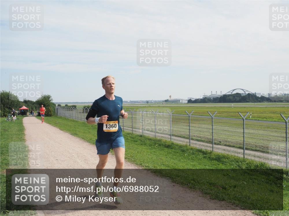 08.09.2024 - Airport Race Miley Keyser http://msf.ph/oto/6988052 08.09.2024 11:58:34 Laufen OLYMPUS, DIGITAL, CAMERA meine-sportfotos.de