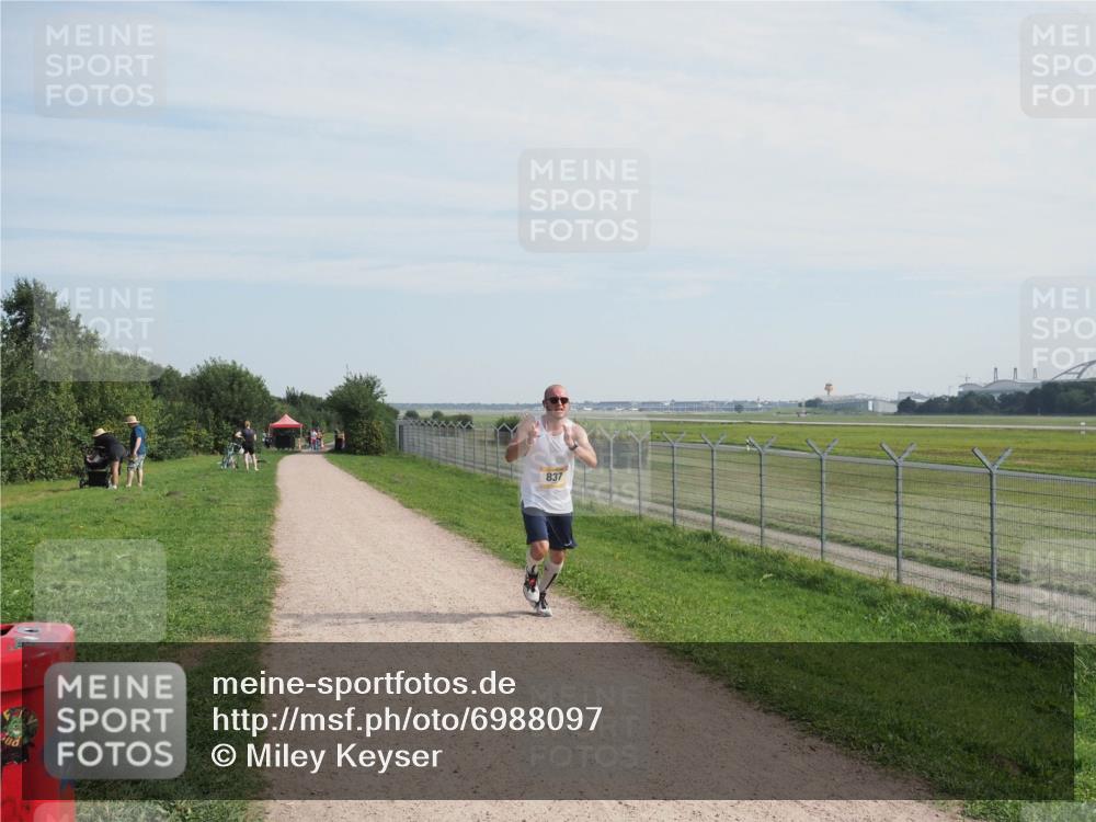 08.09.2024 - Airport Race Miley Keyser http://msf.ph/oto/6988097 08.09.2024 11:59:03 Laufen OLYMPUS, DIGITAL, CAMERA meine-sportfotos.de