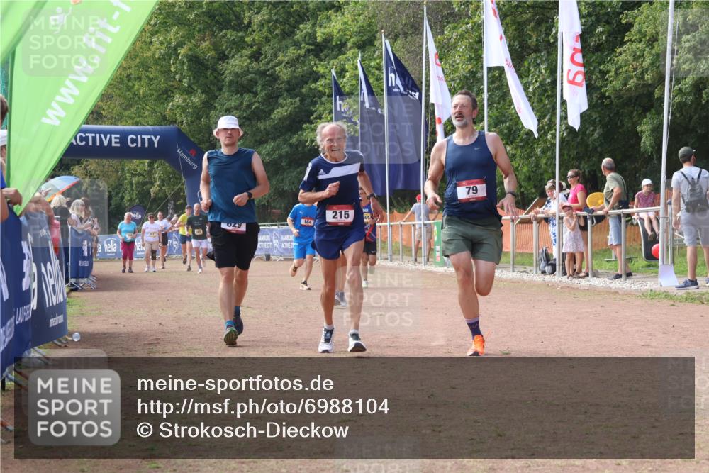 08.09.2024 - Airport Race Strokosch-Dieckow http://msf.ph/oto/6988104 08.09.2024 12:31:37 Ziel 79, 82, 184, 215, 326, 568, 629, 3144 meine-sportfotos.de