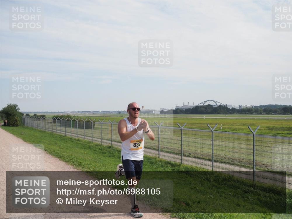 08.09.2024 - Airport Race Miley Keyser http://msf.ph/oto/6988105 08.09.2024 11:59:04 Laufen OLYMPUS, DIGITAL, CAMERA meine-sportfotos.de