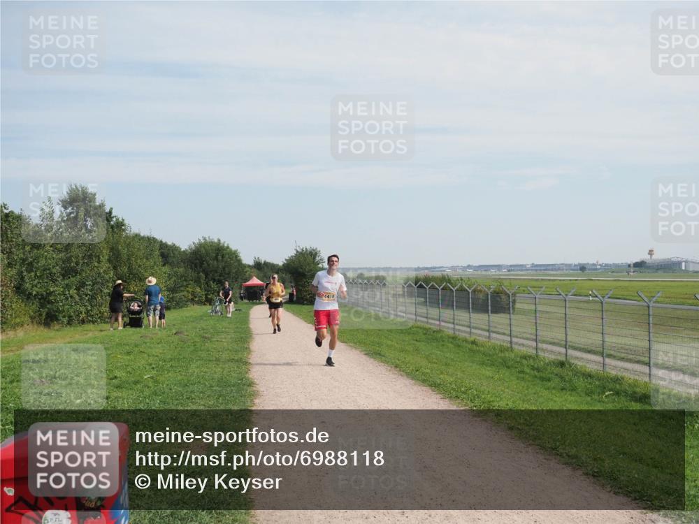 08.09.2024 - Airport Race Miley Keyser http://msf.ph/oto/6988118 08.09.2024 11:59:27 Laufen OLYMPUS, DIGITAL, CAMERA meine-sportfotos.de