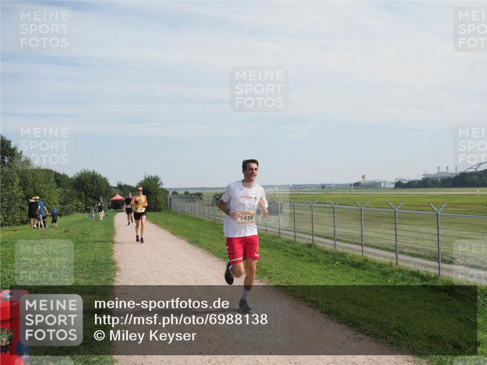 08.09.2024 - Airport Race Miley Keyser http://msf.ph/oto/6988138 08.09.2024 11:59:29 Laufen OLYMPUS, DIGITAL, CAMERA meine-sportfotos.de