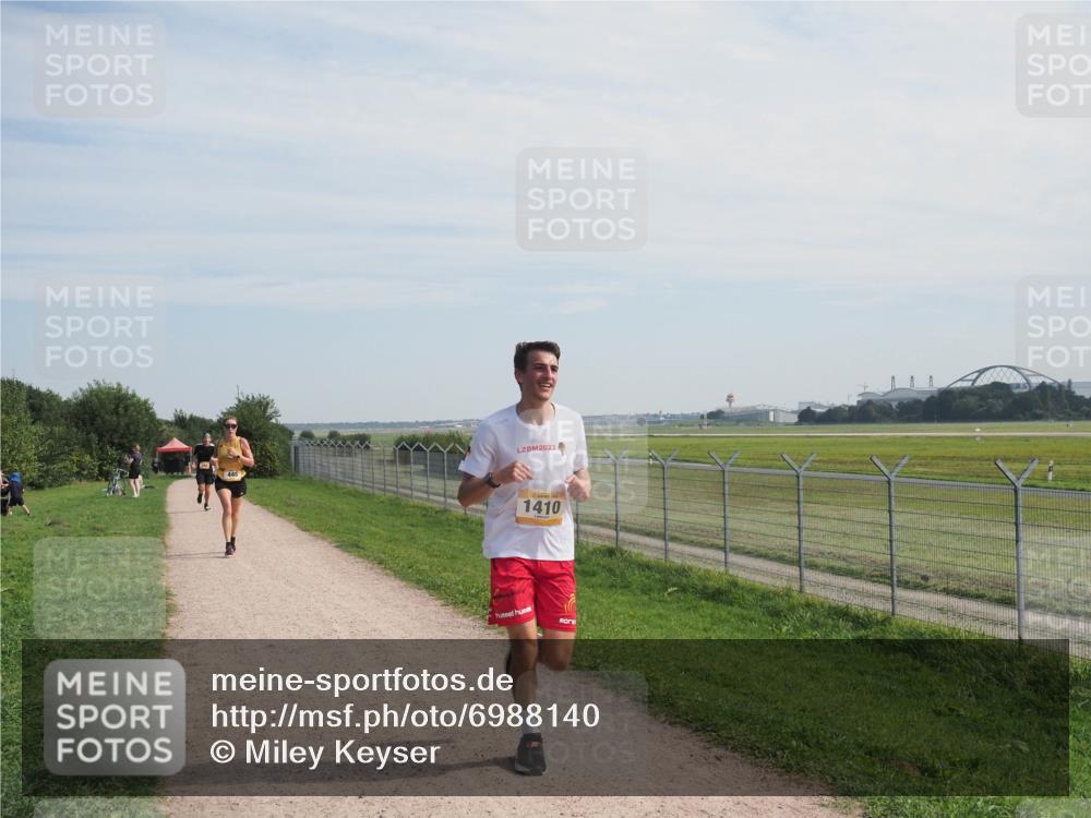 08.09.2024 - Airport Race Miley Keyser http://msf.ph/oto/6988140 08.09.2024 11:59:29 Laufen OLYMPUS, DIGITAL, CAMERA meine-sportfotos.de