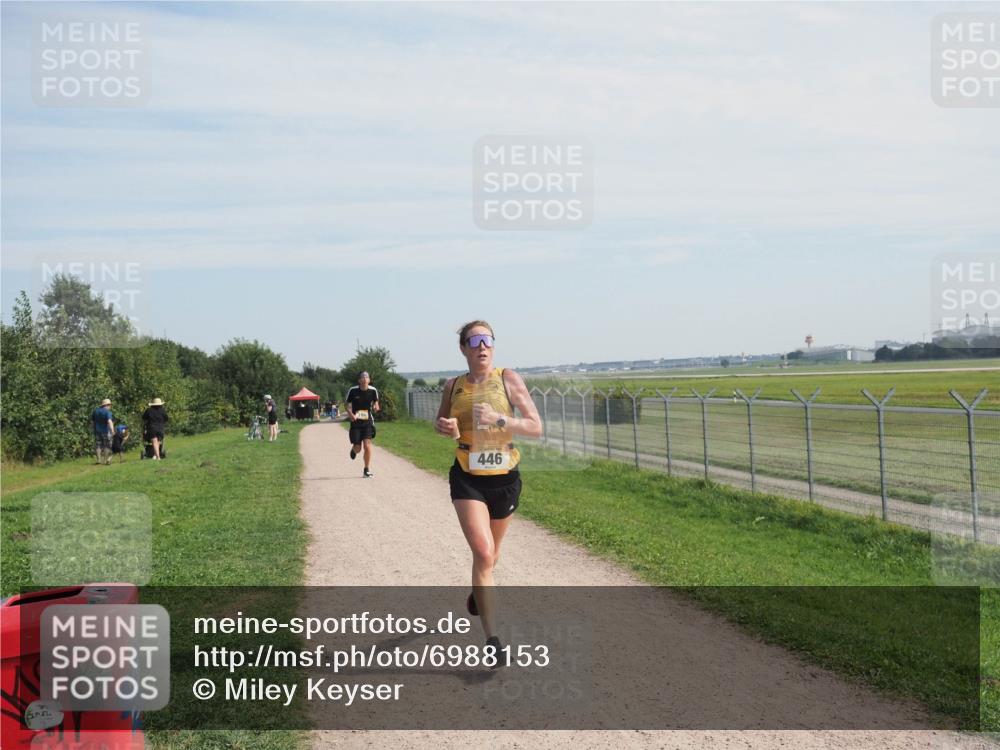 08.09.2024 - Airport Race Miley Keyser http://msf.ph/oto/6988153 08.09.2024 11:59:32 Laufen OLYMPUS, DIGITAL, CAMERA meine-sportfotos.de
