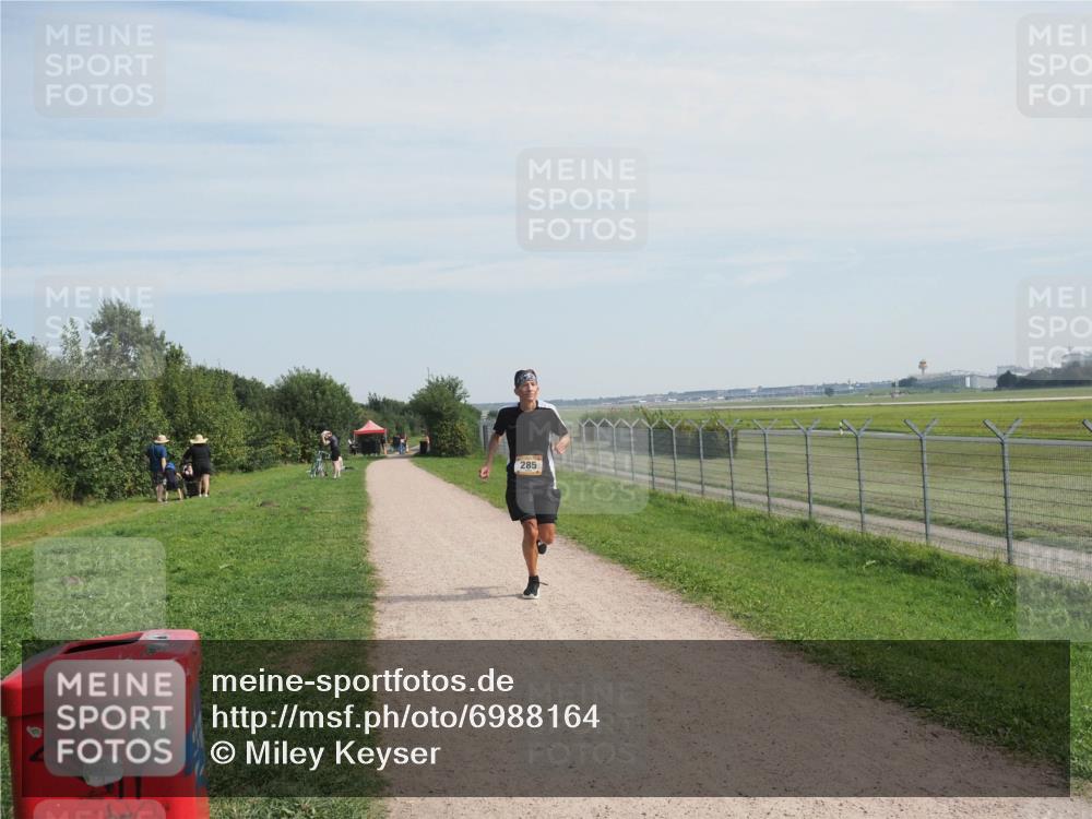 08.09.2024 - Airport Race Miley Keyser http://msf.ph/oto/6988164 08.09.2024 11:59:34 Laufen OLYMPUS, DIGITAL, CAMERA meine-sportfotos.de