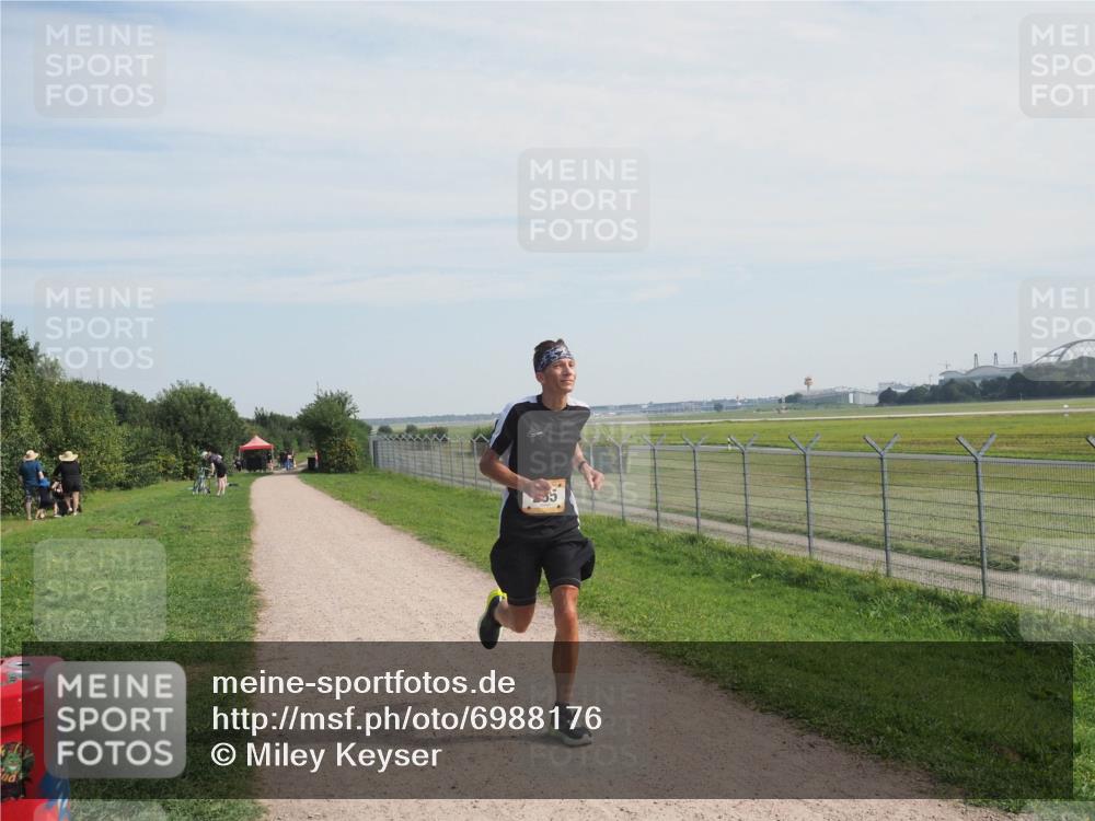 08.09.2024 - Airport Race Miley Keyser http://msf.ph/oto/6988176 08.09.2024 11:59:35 Laufen OLYMPUS, DIGITAL, CAMERA meine-sportfotos.de