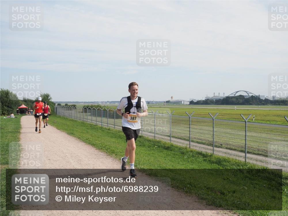 08.09.2024 - Airport Race Miley Keyser http://msf.ph/oto/6988239 08.09.2024 12:00:47 Laufen OLYMPUS, DIGITAL, CAMERA meine-sportfotos.de