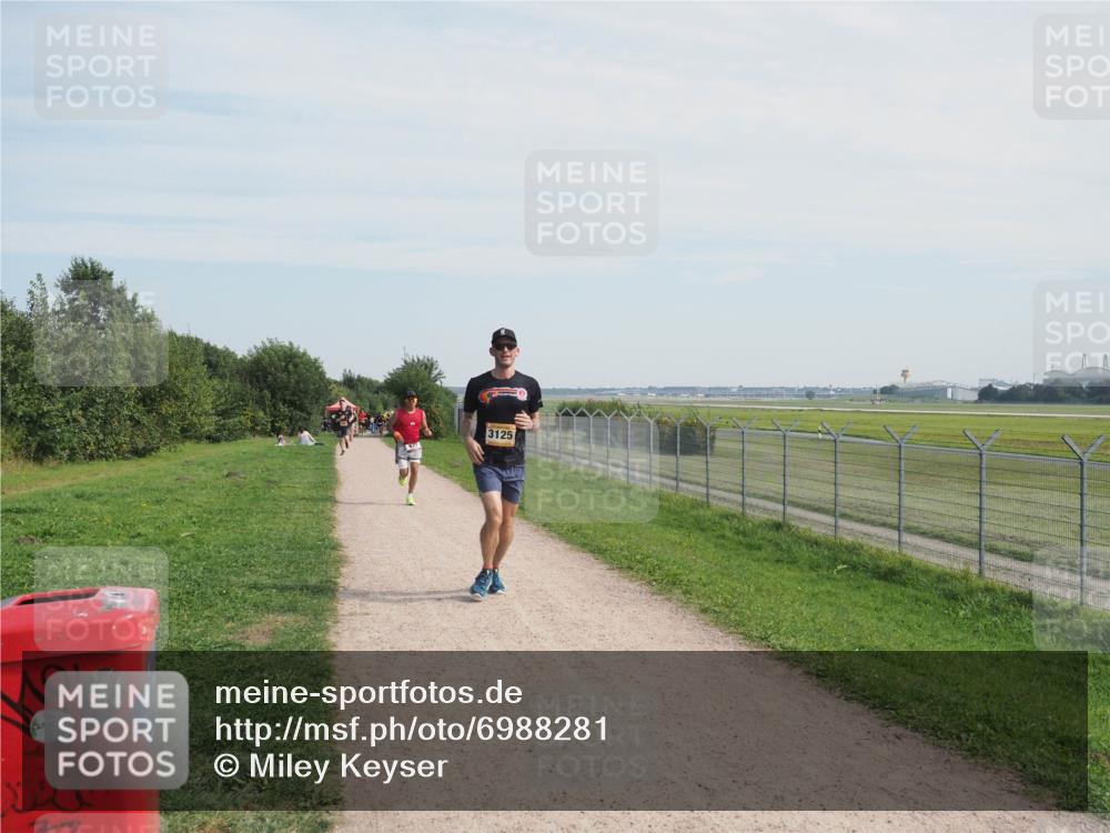 08.09.2024 - Airport Race Miley Keyser http://msf.ph/oto/6988281 08.09.2024 12:01:06 Laufen OLYMPUS, DIGITAL, CAMERA meine-sportfotos.de