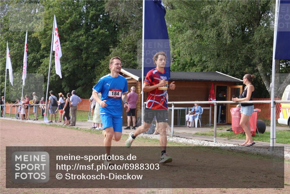 08.09.2024 - Airport Race Strokosch-Dieckow http://msf.ph/oto/6988303 08.09.2024 12:31:44 Ziel 184, 326, 385, 629, 996, 1151, 1167, 3144 meine-sportfotos.de
