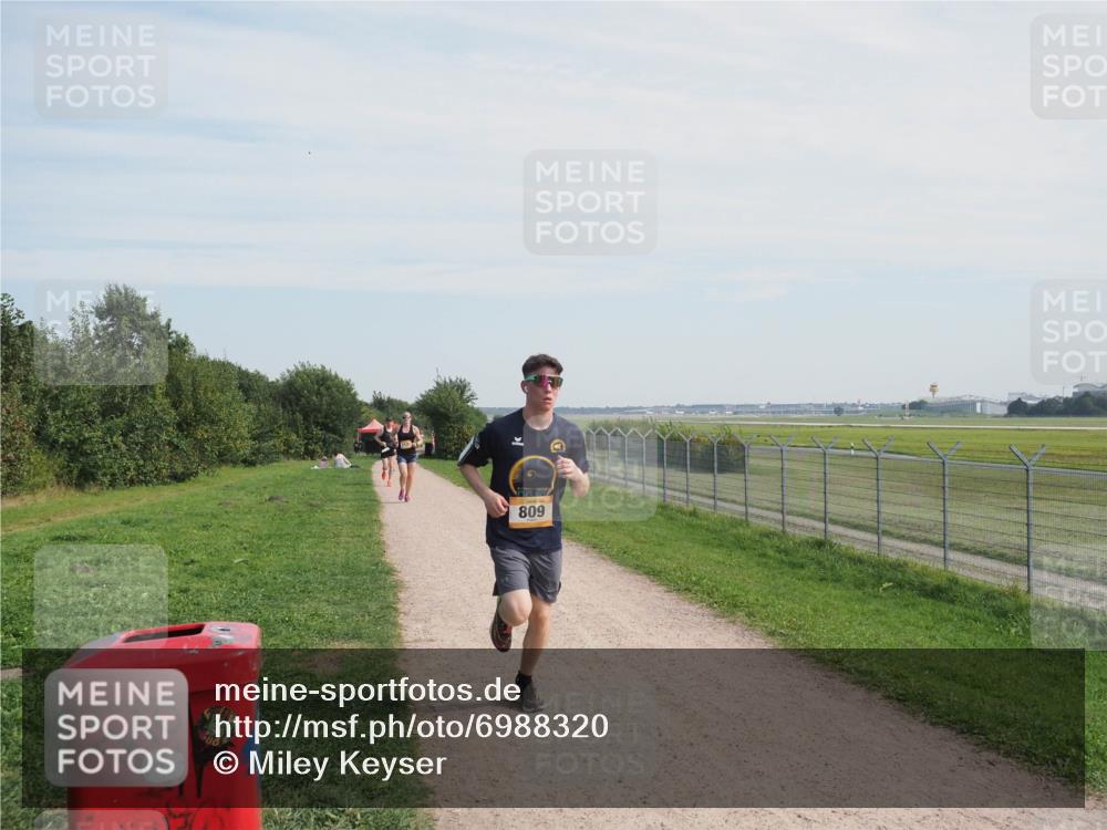 08.09.2024 - Airport Race Miley Keyser http://msf.ph/oto/6988320 08.09.2024 12:01:16 Laufen OLYMPUS, DIGITAL, CAMERA meine-sportfotos.de