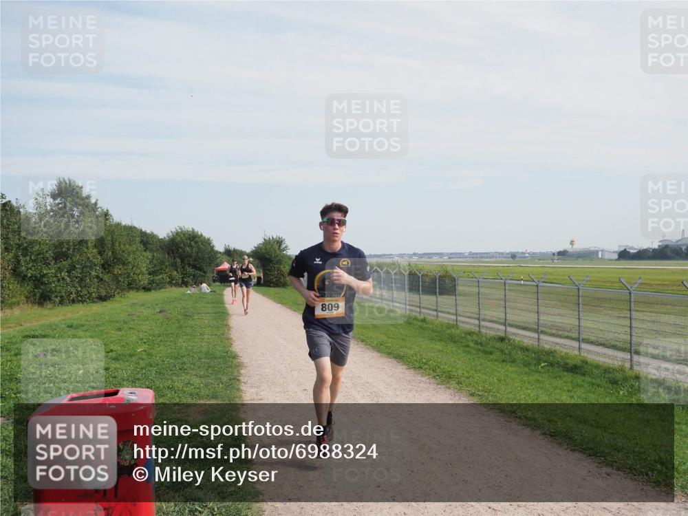 08.09.2024 - Airport Race Miley Keyser http://msf.ph/oto/6988324 08.09.2024 12:01:16 Laufen OLYMPUS, DIGITAL, CAMERA meine-sportfotos.de