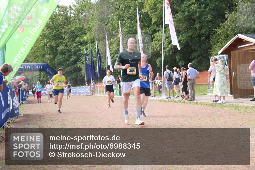 08.09.2024 - Airport Race Strokosch-Dieckow http://msf.ph/oto/6988345 08.09.2024 12:31:46 Ziel 98, 184, 385, 996, 1151, 1167, 3144 meine-sportfotos.de