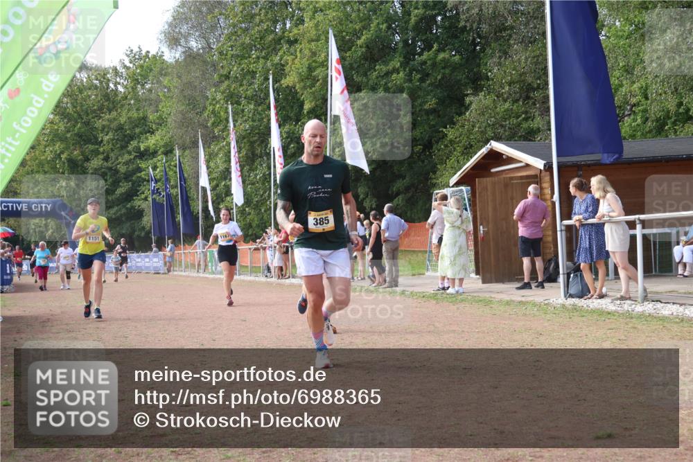 08.09.2024 - Airport Race Strokosch-Dieckow http://msf.ph/oto/6988365 08.09.2024 12:31:47 Ziel 98, 184, 385, 650, 996, 1151, 1167, 3144 meine-sportfotos.de