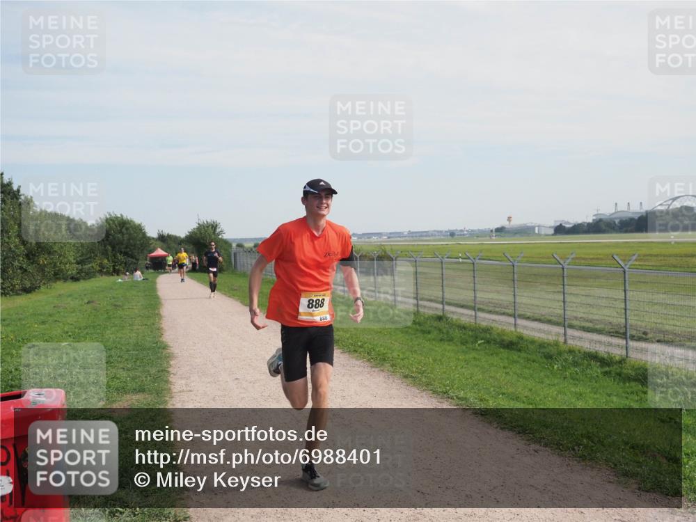 08.09.2024 - Airport Race Miley Keyser http://msf.ph/oto/6988401 08.09.2024 12:01:26 Laufen OLYMPUS, DIGITAL, CAMERA meine-sportfotos.de