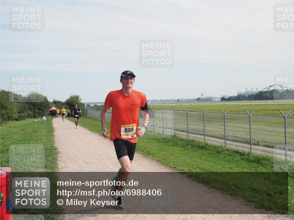 08.09.2024 - Airport Race Miley Keyser http://msf.ph/oto/6988406 08.09.2024 12:01:26 Laufen OLYMPUS, DIGITAL, CAMERA meine-sportfotos.de