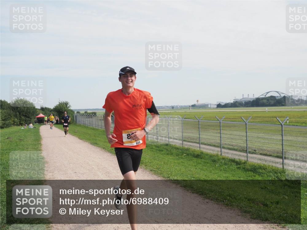 08.09.2024 - Airport Race Miley Keyser http://msf.ph/oto/6988409 08.09.2024 12:01:27 Laufen OLYMPUS, DIGITAL, CAMERA meine-sportfotos.de