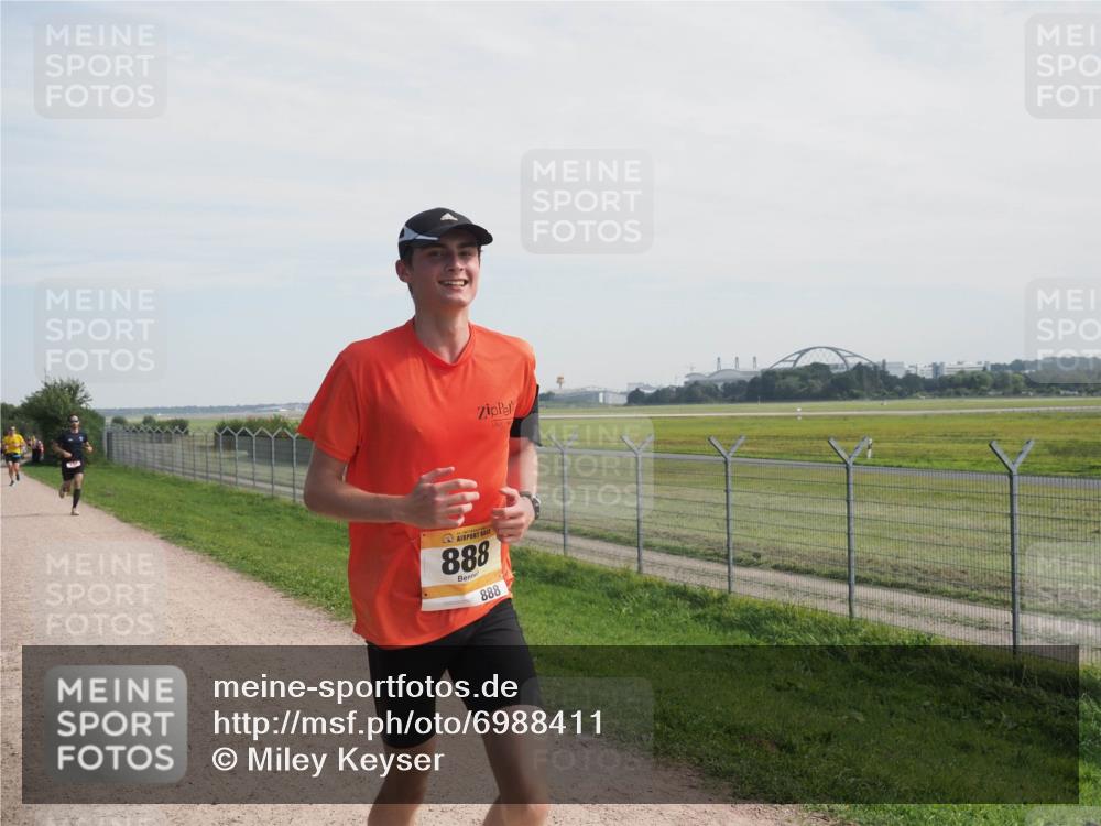 08.09.2024 - Airport Race Miley Keyser http://msf.ph/oto/6988411 08.09.2024 12:01:27 Laufen OLYMPUS, DIGITAL, CAMERA meine-sportfotos.de