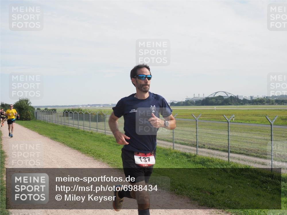 08.09.2024 - Airport Race Miley Keyser http://msf.ph/oto/6988434 08.09.2024 12:01:32 Laufen OLYMPUS, DIGITAL, CAMERA meine-sportfotos.de