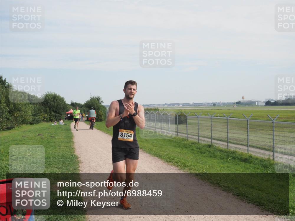 08.09.2024 - Airport Race Miley Keyser http://msf.ph/oto/6988459 08.09.2024 12:01:40 Laufen OLYMPUS, DIGITAL, CAMERA meine-sportfotos.de