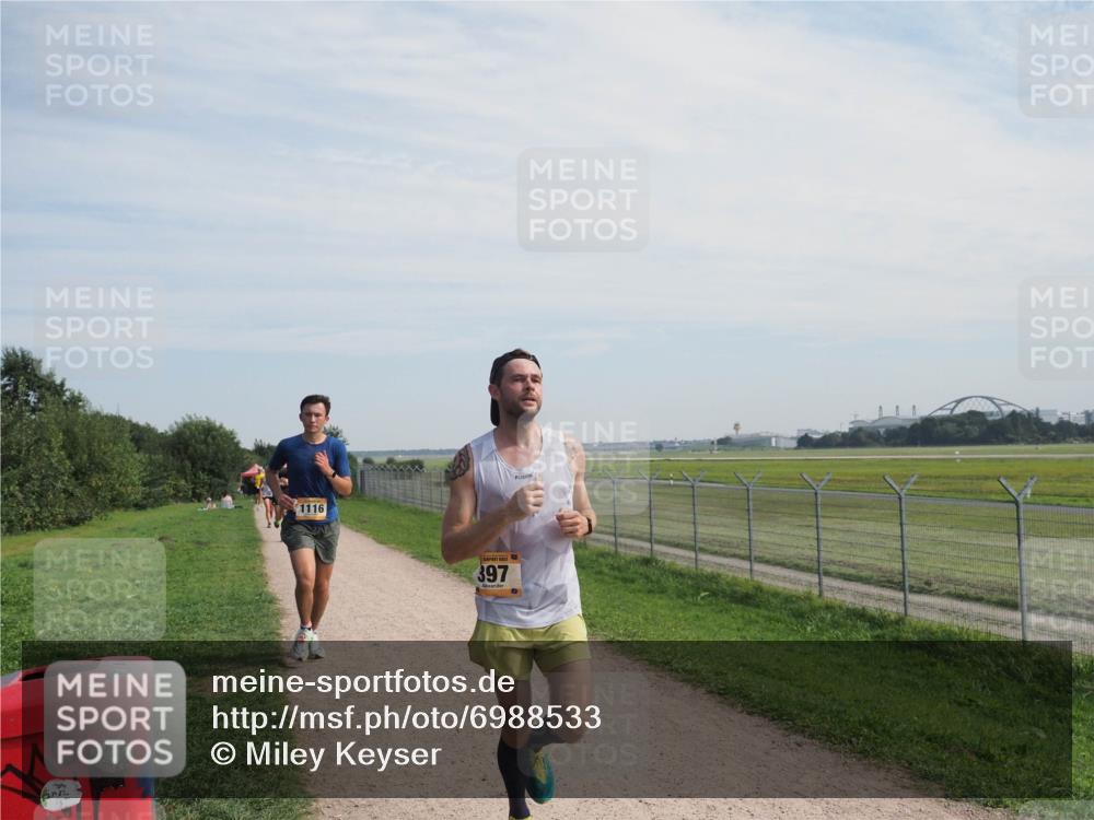 08.09.2024 - Airport Race Miley Keyser http://msf.ph/oto/6988533 08.09.2024 12:02:01 Laufen OLYMPUS, DIGITAL, CAMERA meine-sportfotos.de