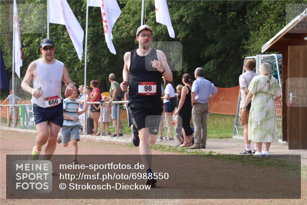 08.09.2024 - Airport Race Strokosch-Dieckow http://msf.ph/oto/6988550 08.09.2024 12:31:54 Ziel 98, 208, 531, 650, 1113, 3120 meine-sportfotos.de